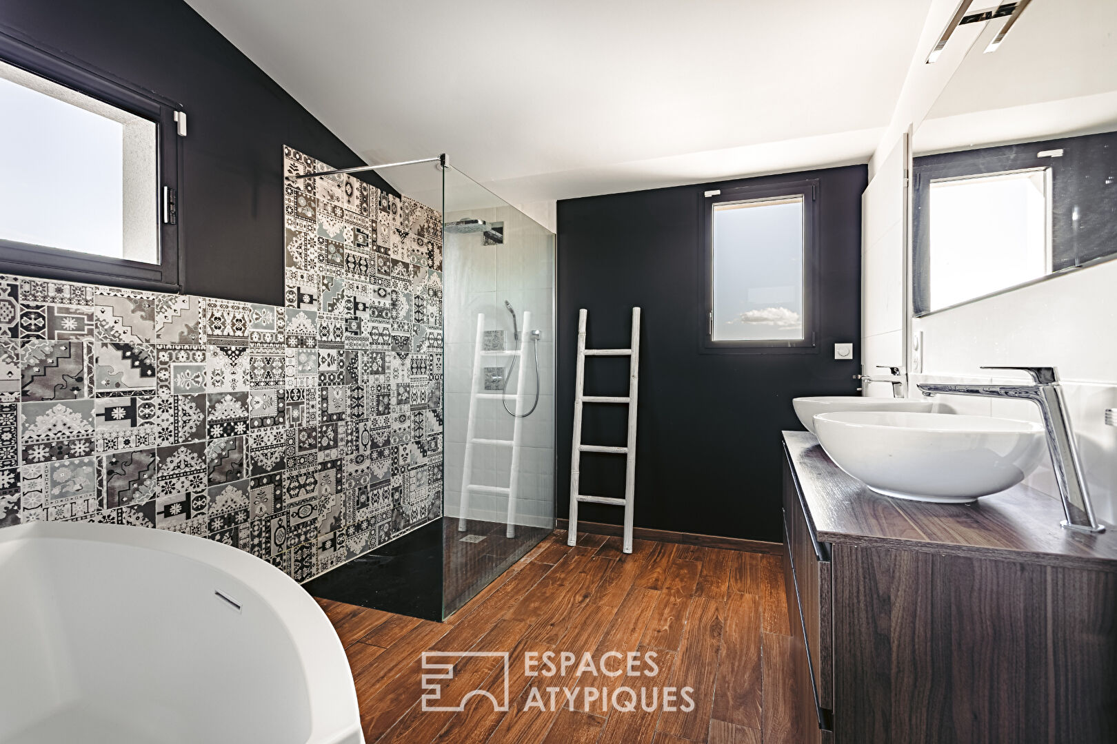 Contemporary with high-end services