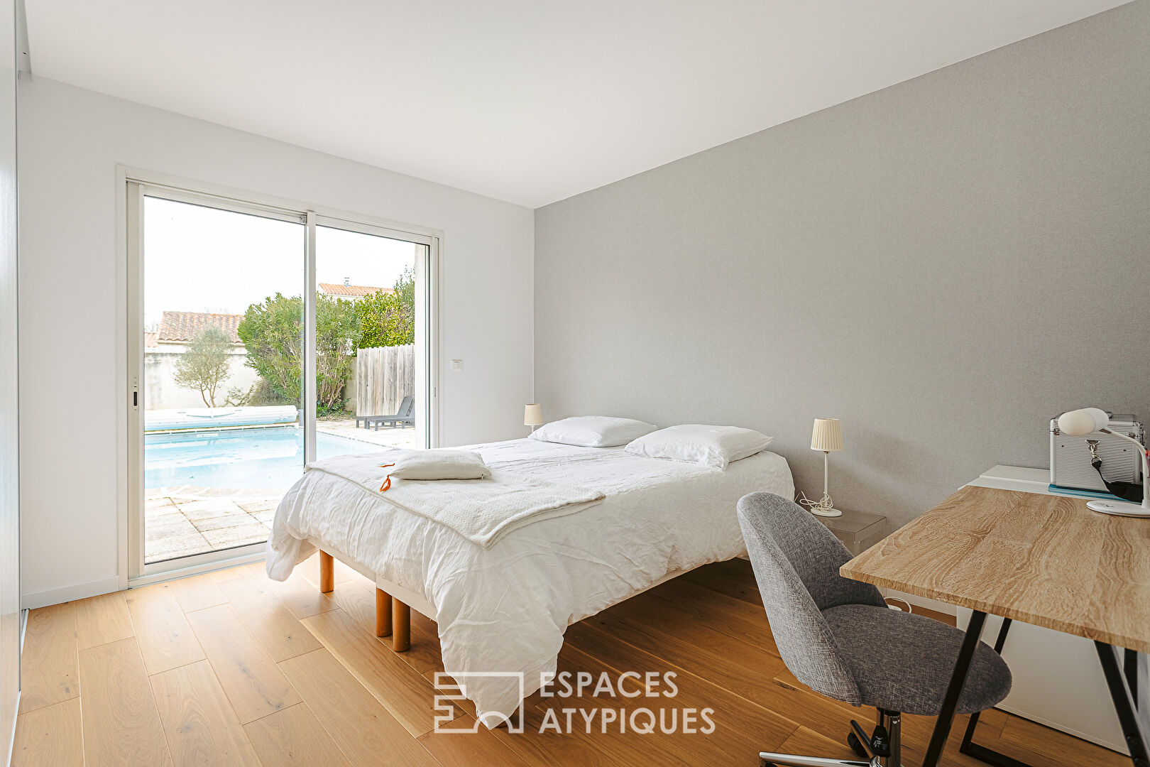 Élégante maison rénovée et son studio indépendant aux portes de La Rochelle