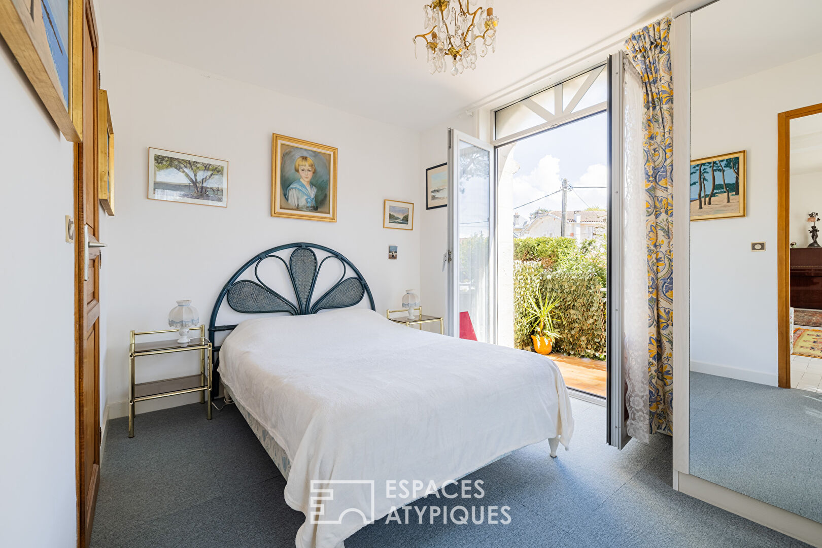 Appartement dans une ancienne bâtisse réinventée, quartier Le Parc