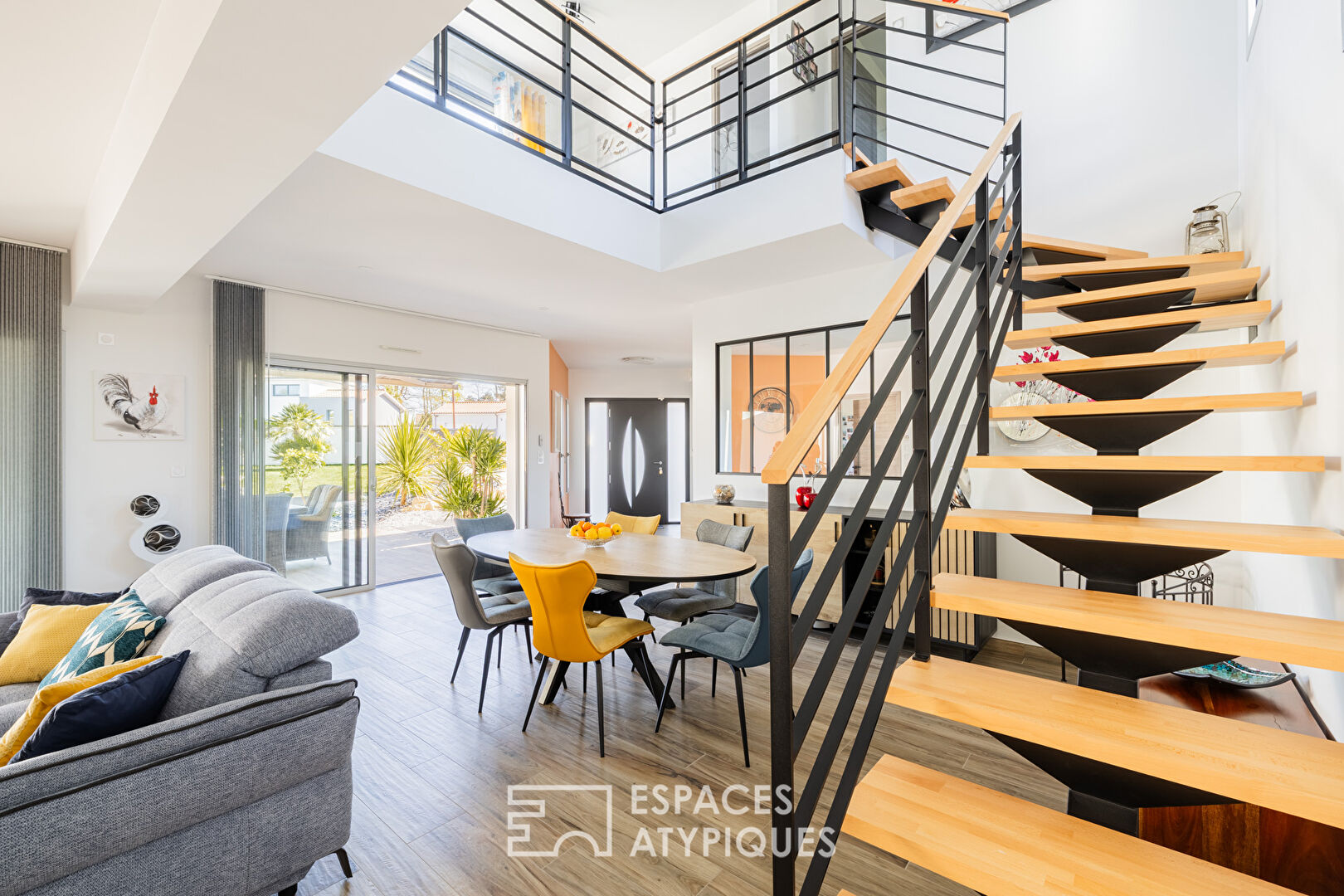 A contemporary villa where light reigns supreme