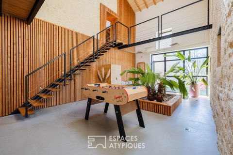 Grange rénovée en esprit loft