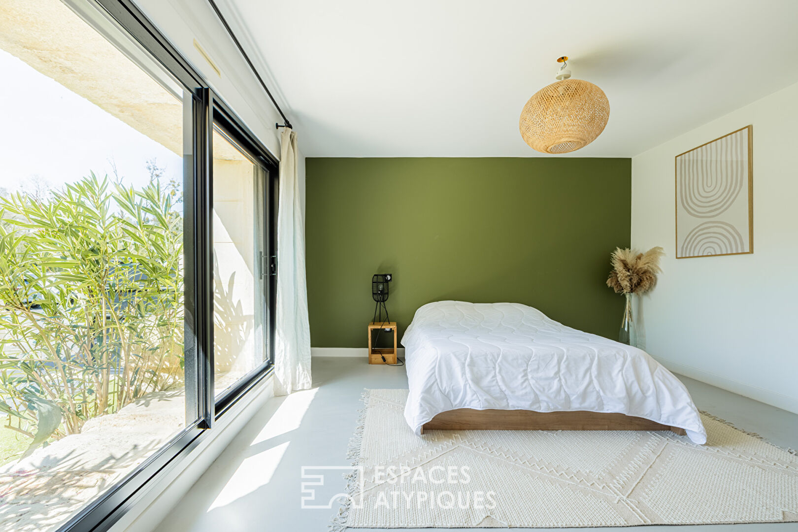 Grange rénovée en esprit loft
