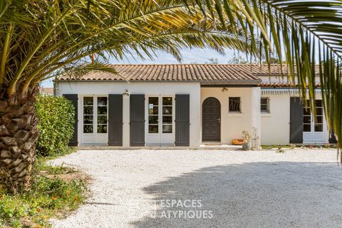 The island sweetness of an Oléronaise woman with a lush garden