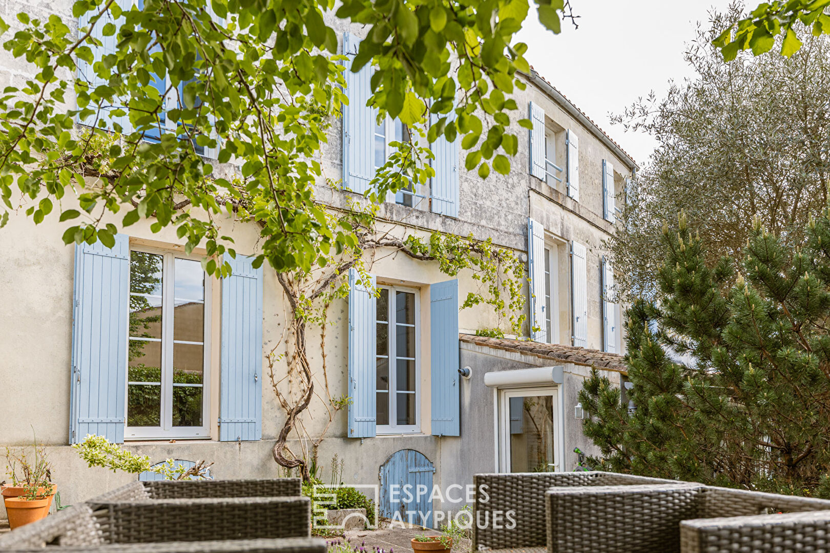 Maison de ville, au coeur de Saintes Rive Gauche