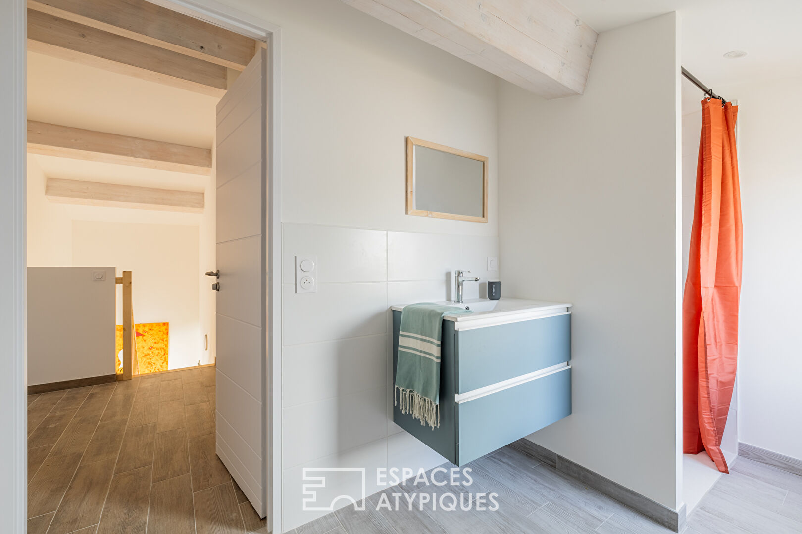 New villa, a haven of serenity on the edge of Saint-Denis, with garden and pool