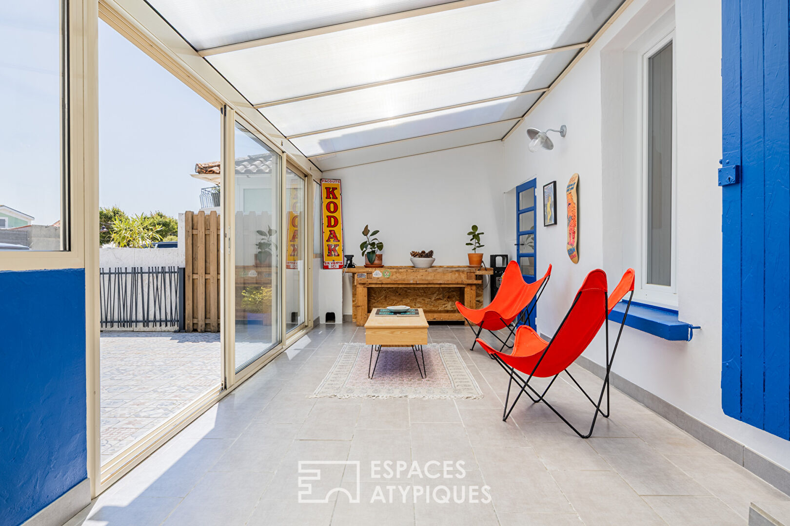 Charm and marine softness 50 meters from the ocean