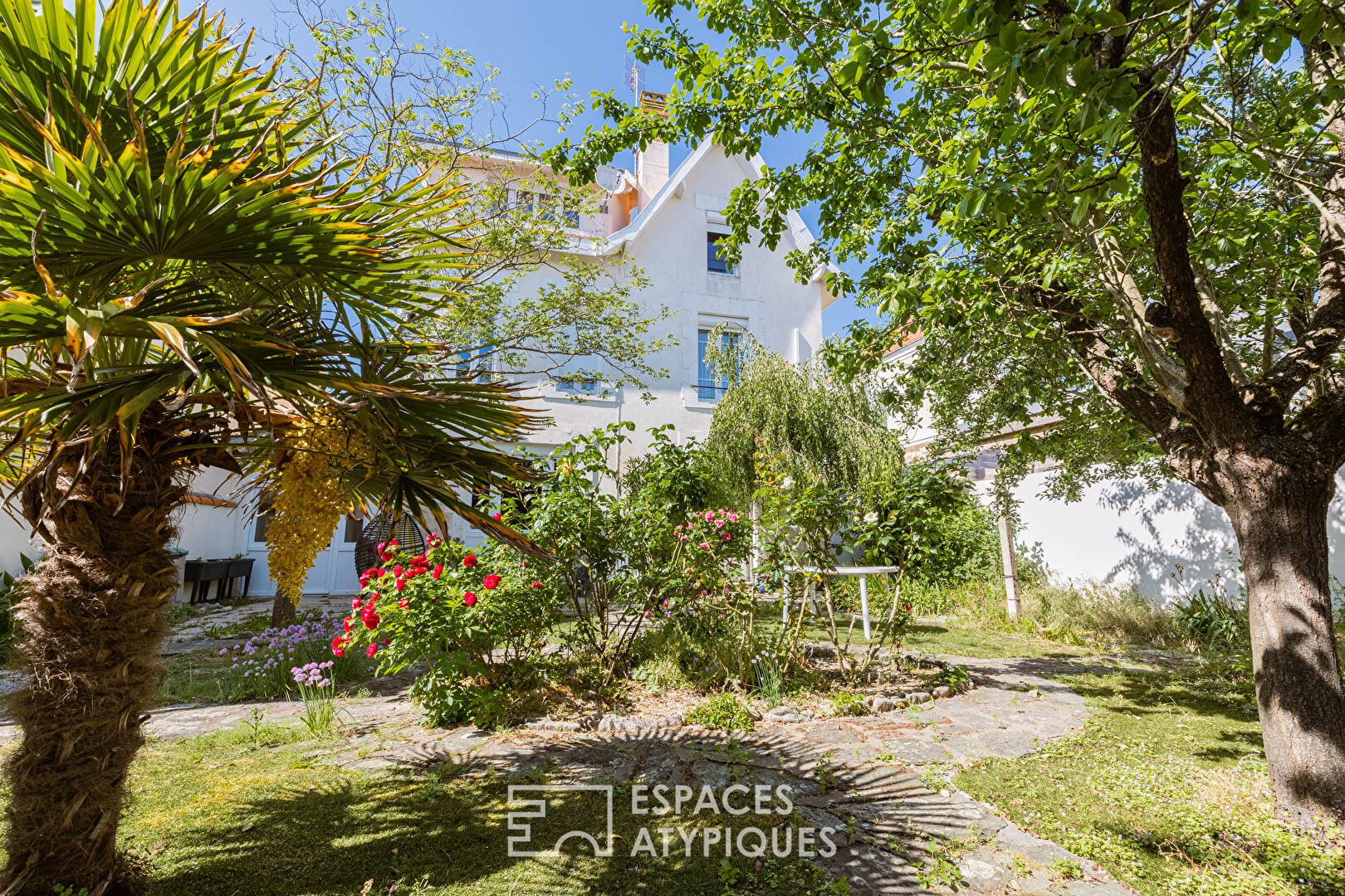 Art Deco villa in the Golden Triangle of Châtelaillon-Plage