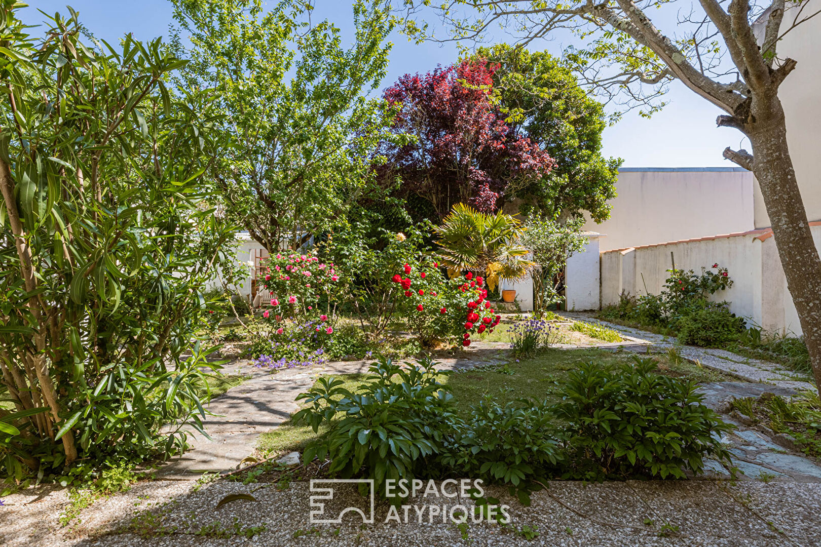 Art Deco villa in the Golden Triangle of Châtelaillon-Plage