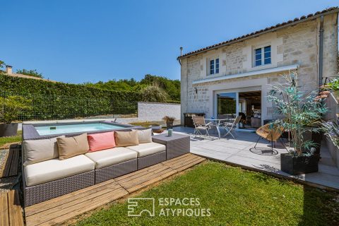 Maison charentaise rénovée entre Saintes et les plages