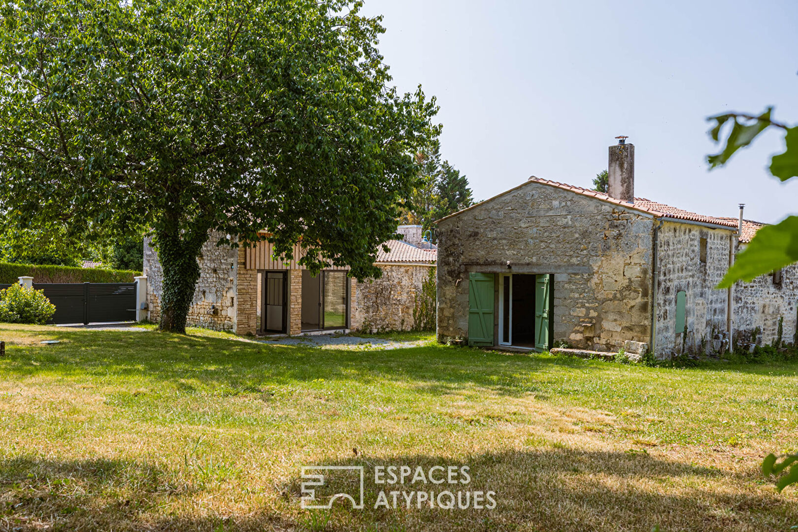 Harmonie entre charme charentais et design moderniste