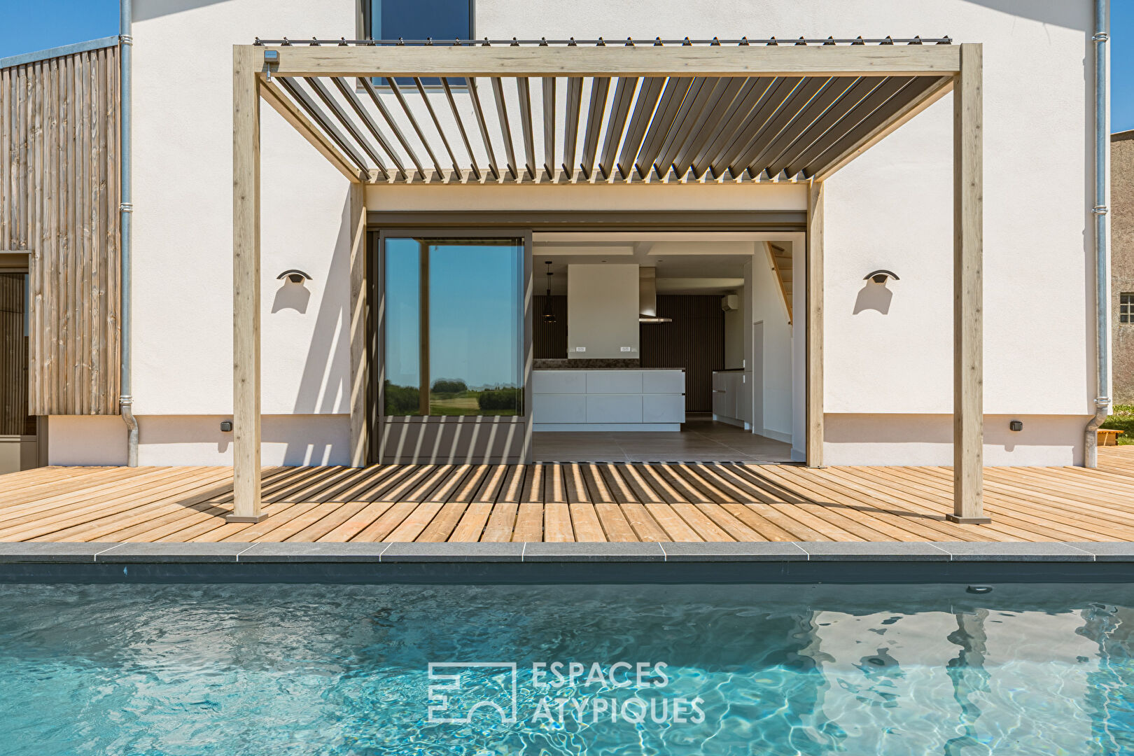 Rénovation moderne à la vue exceptionnelle