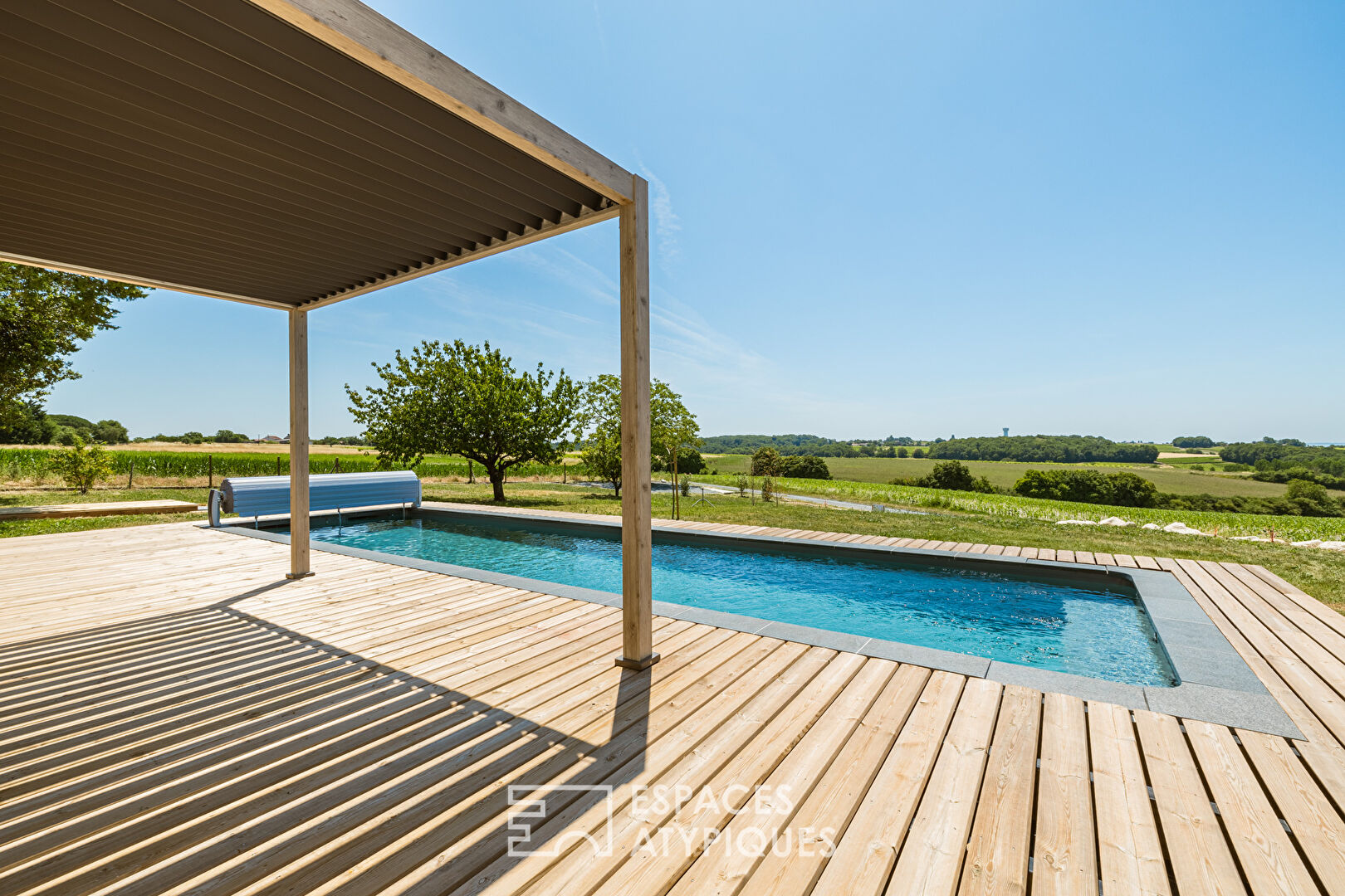 Rénovation moderne à la vue exceptionnelle