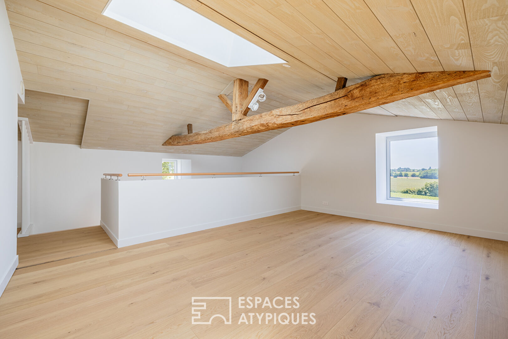 Rénovation moderne à la vue exceptionnelle