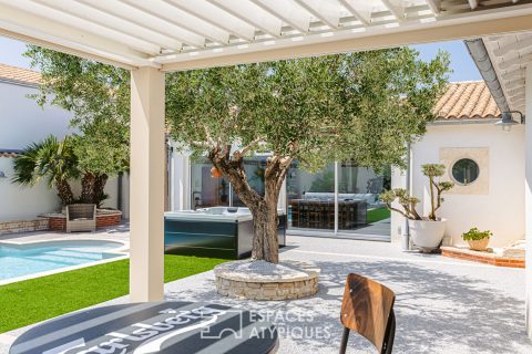 Intimate enclosed house near La Rochelle
