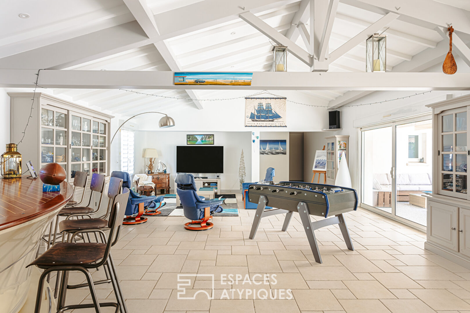 Intimate enclosed house near La Rochelle
