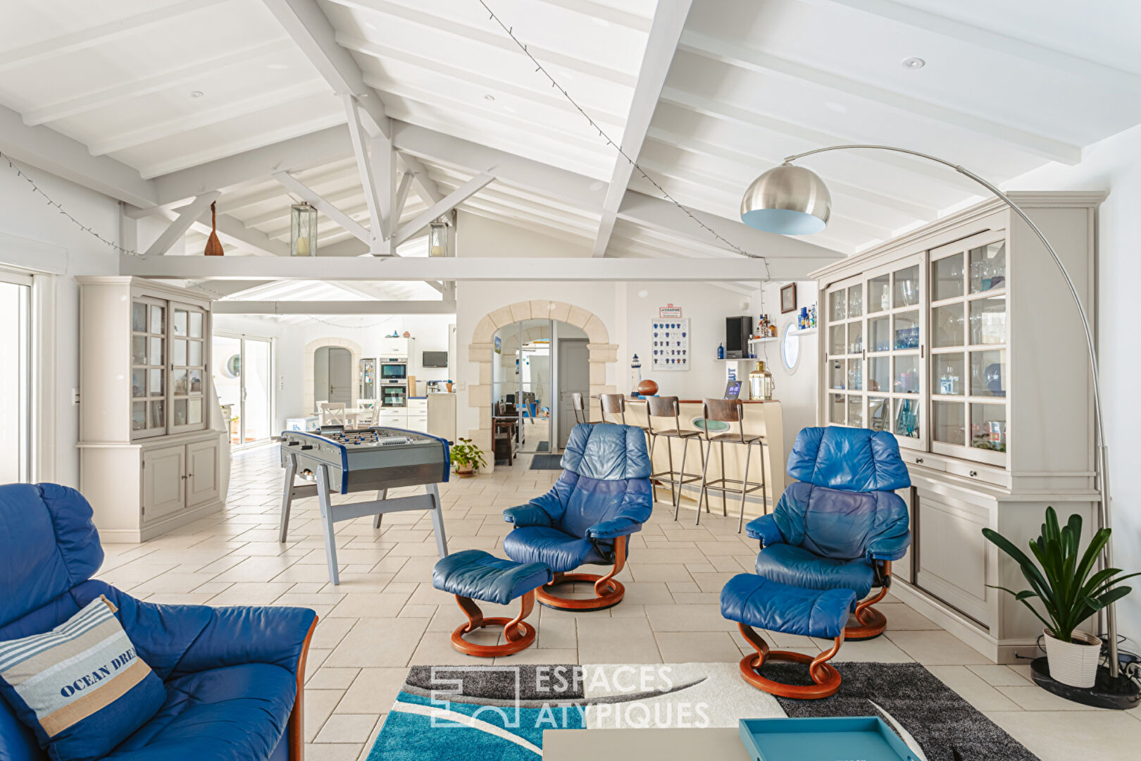 Intimate enclosed house near La Rochelle
