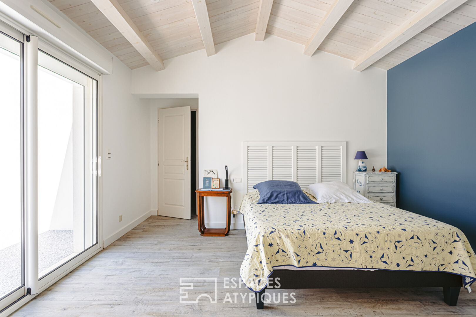 Intimate enclosed house near La Rochelle