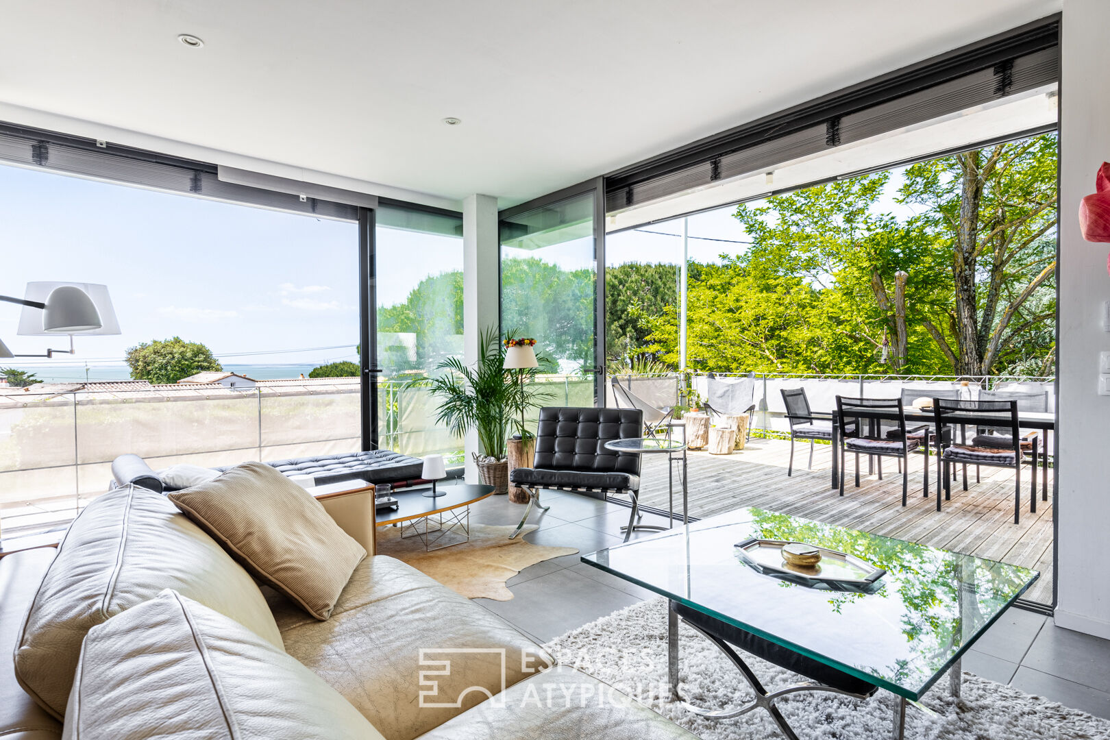 Bright contemporary with a contemplative sea view
