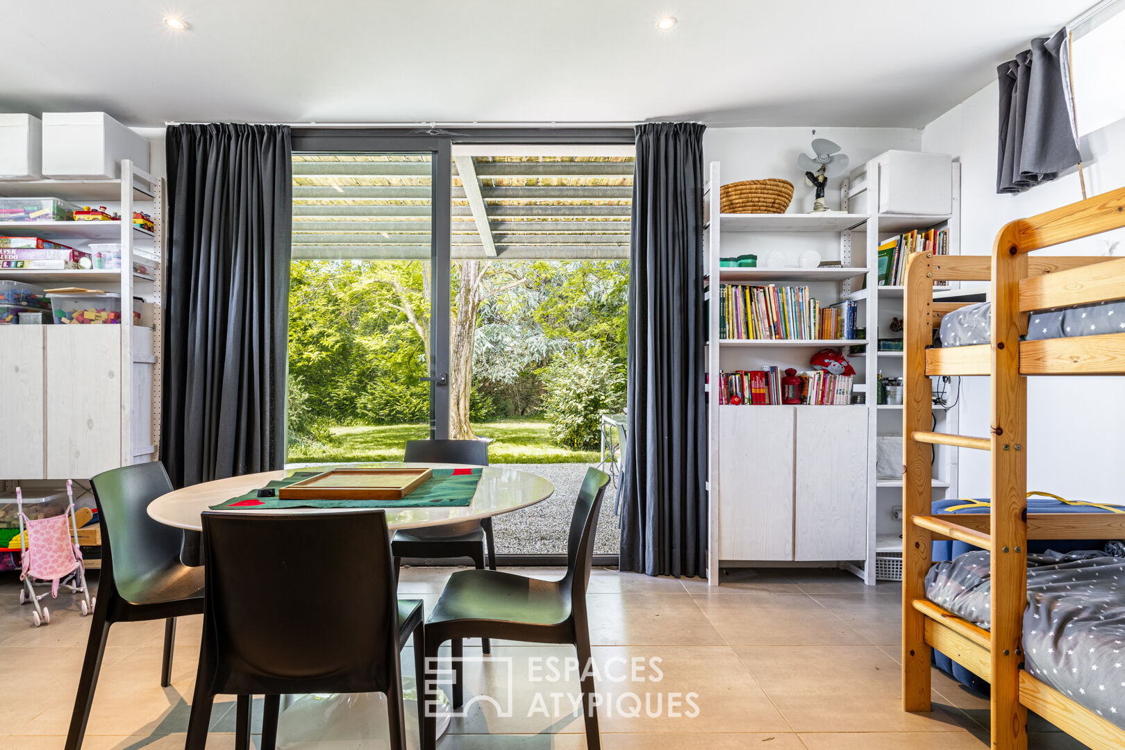 Bright contemporary with a contemplative sea view