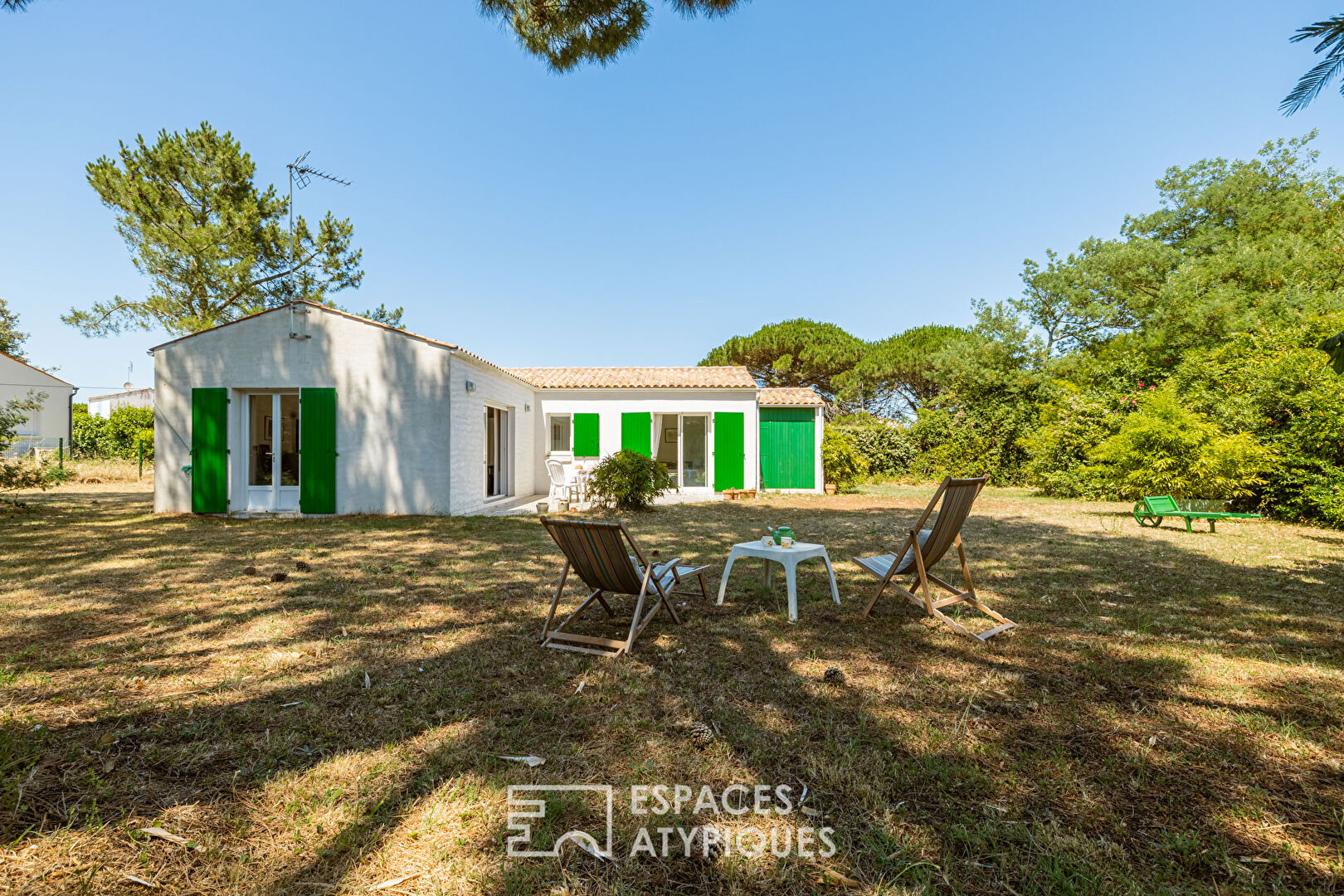 Pied à terre Oléronnais avec son jardin arboré