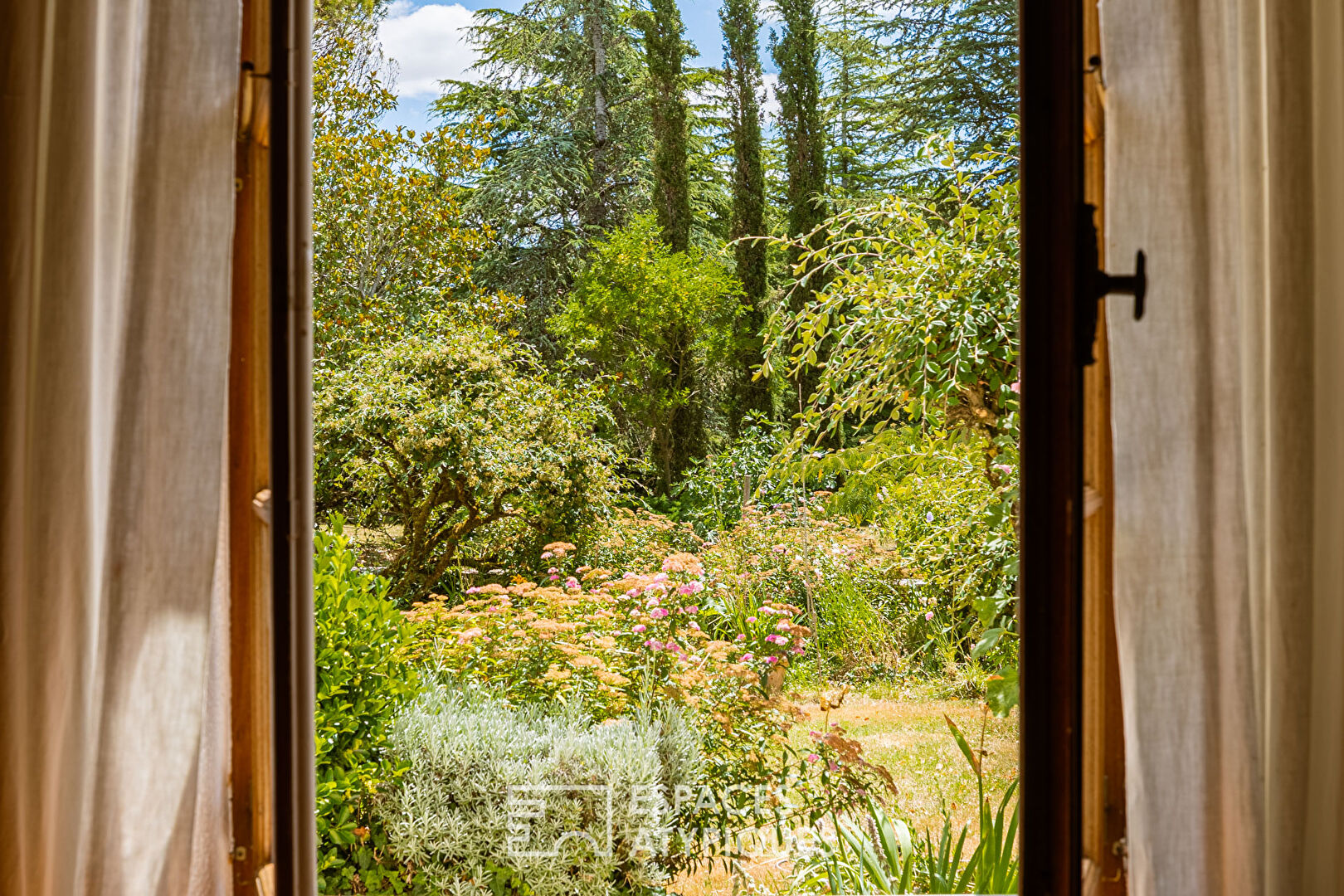 Authentique maison de campagne, l’art de vivre dans la nature