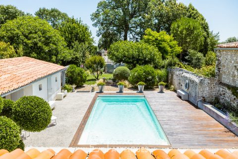 Bâtisse d’époque et de caractère en coeur de village