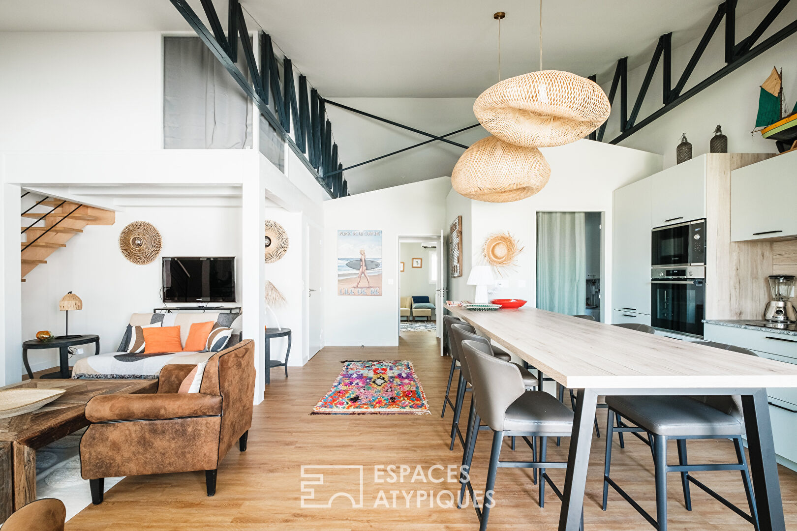 Premium location for exceptional renovation