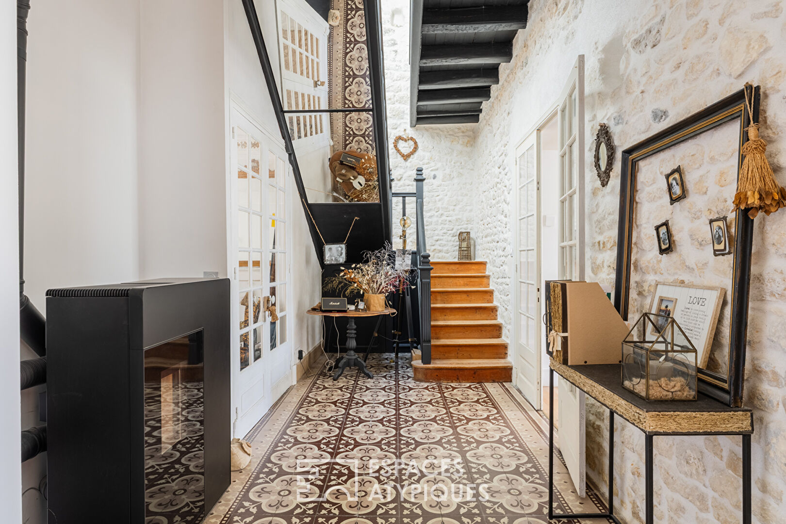 19th century building combining authenticity and the art of living