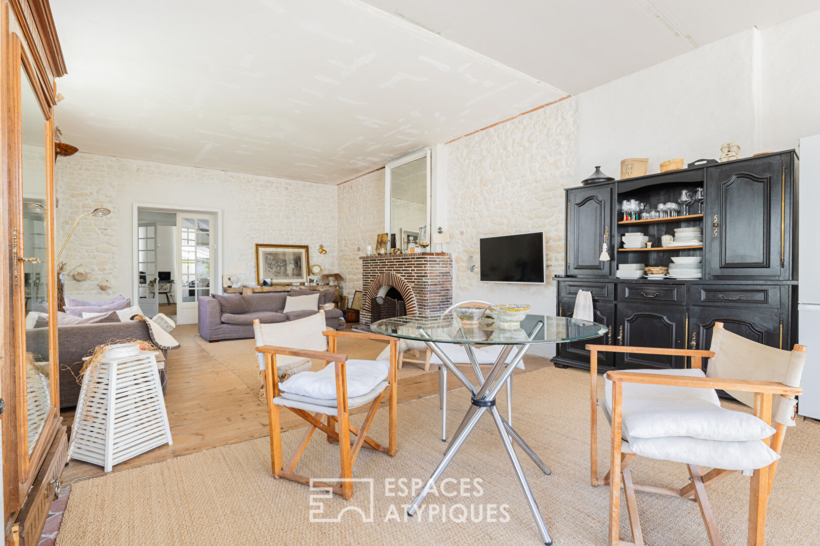 19th century building combining authenticity and the art of living