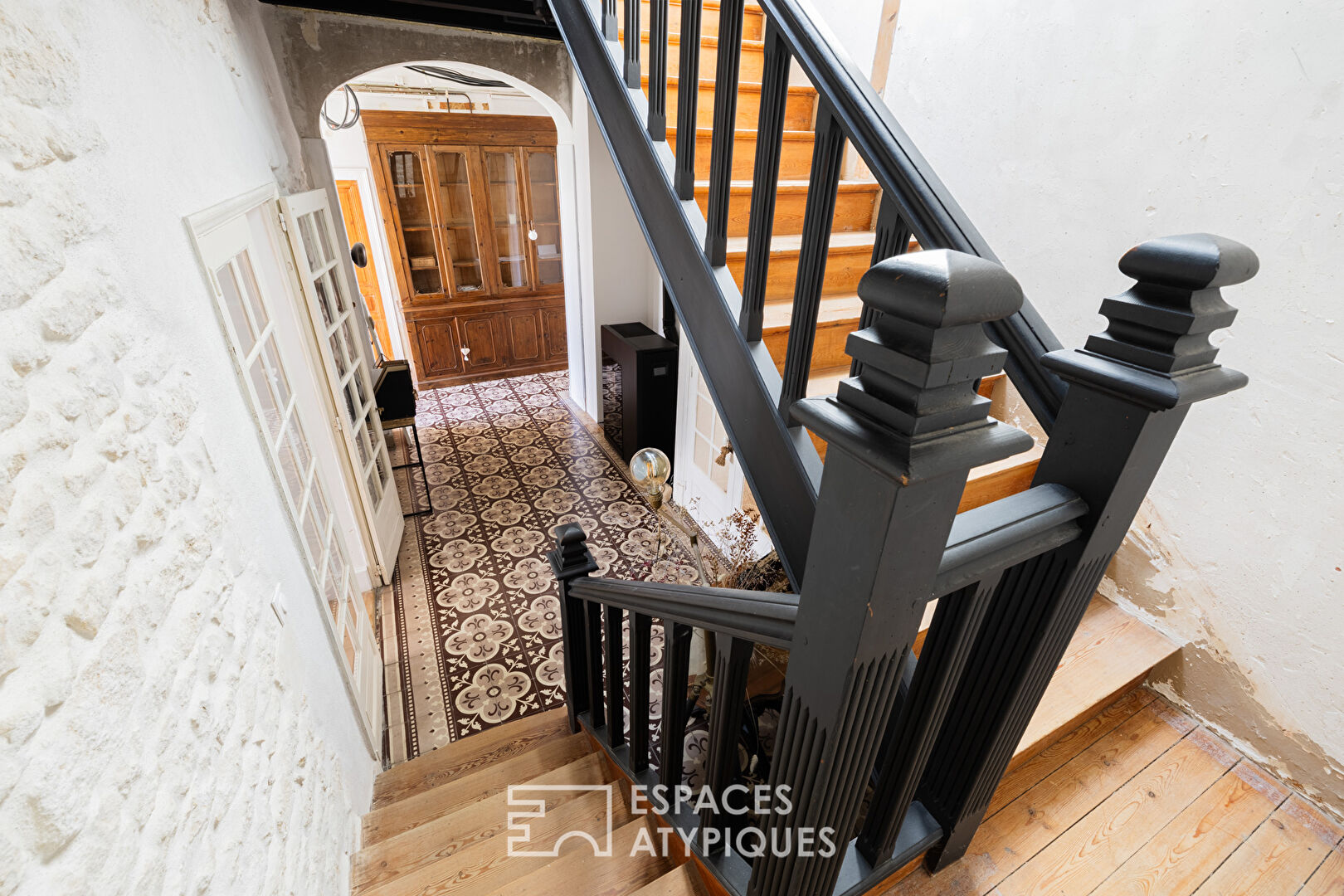 19th century building combining authenticity and the art of living