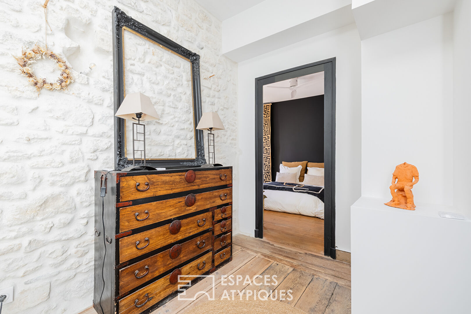 19th century building combining authenticity and the art of living