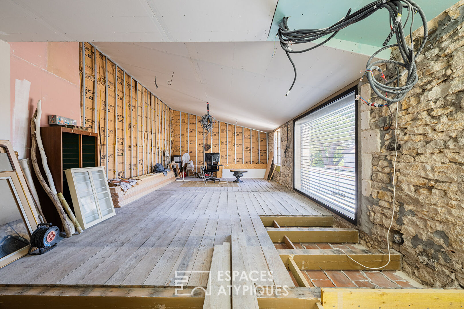 19th century building combining authenticity and the art of living