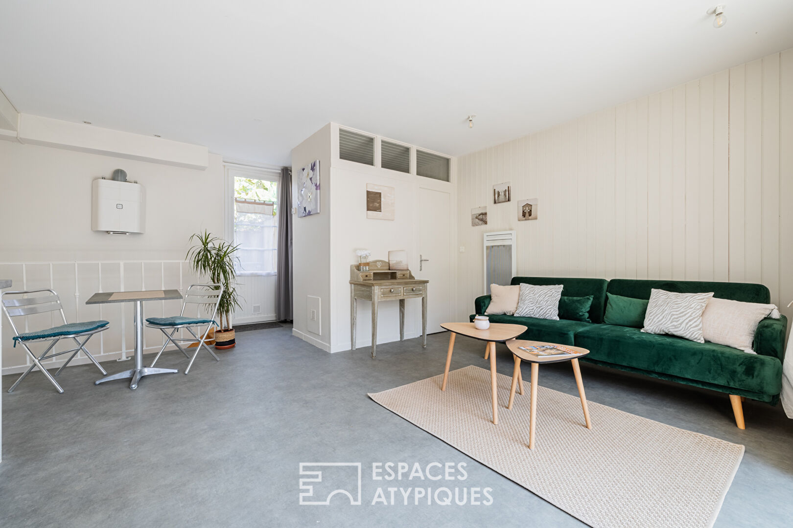 Appartement avec cour dans un cadre soigné
