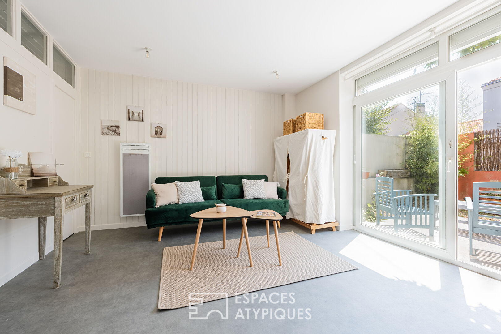 Appartement avec cour dans un cadre soigné