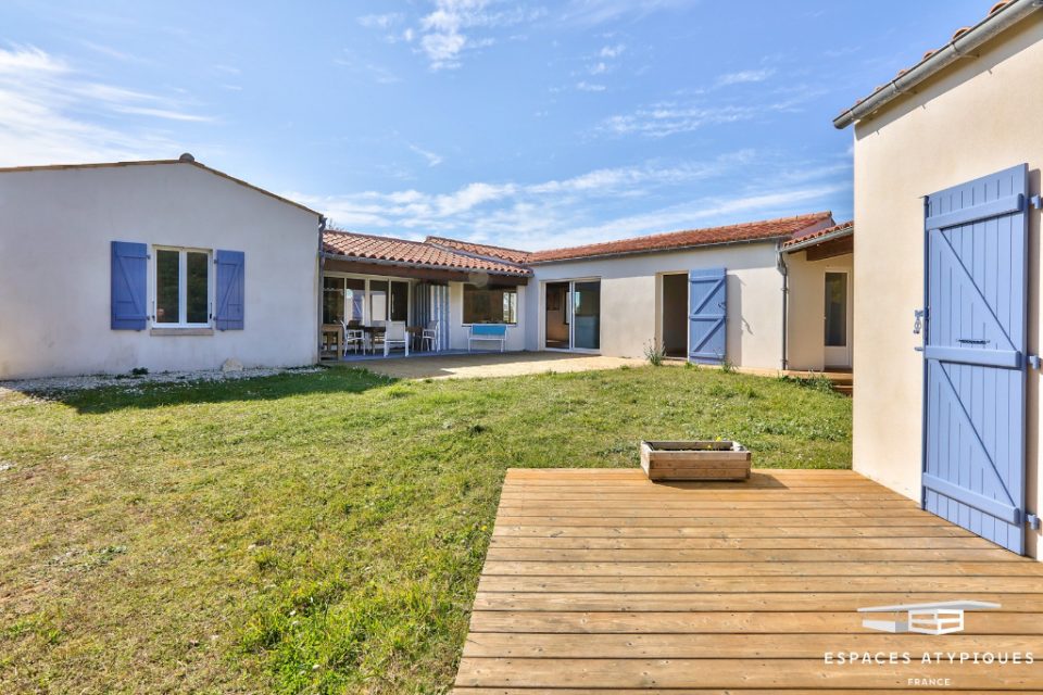 17310 SAINT PIERRE D OLERON - Vacancière face aux dunes - Réf. EALR214