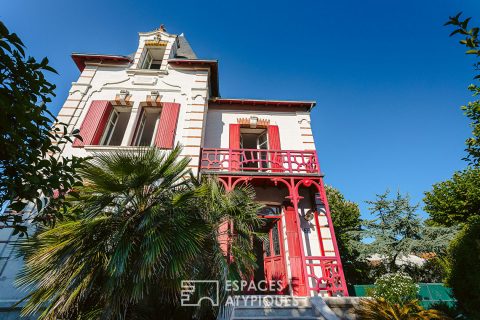 Emblématique villa historique au coeur du Triangle d’Or