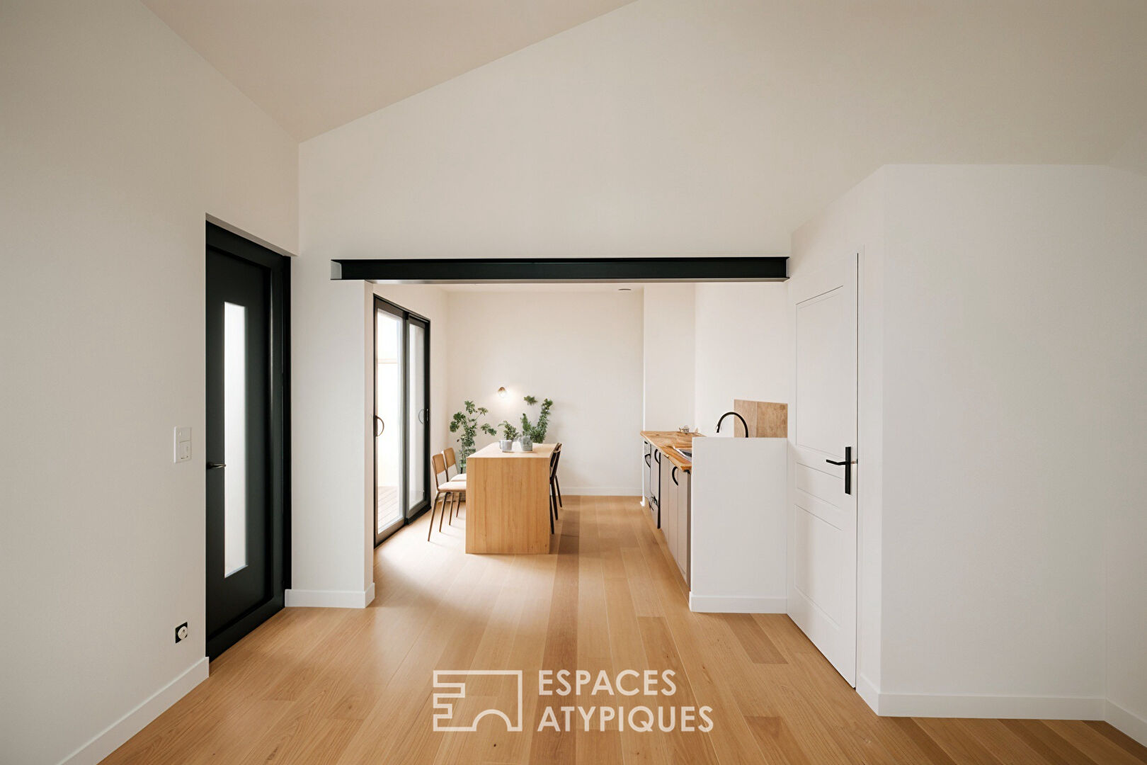 House with large terraces, in complete tranquility in Fétilly