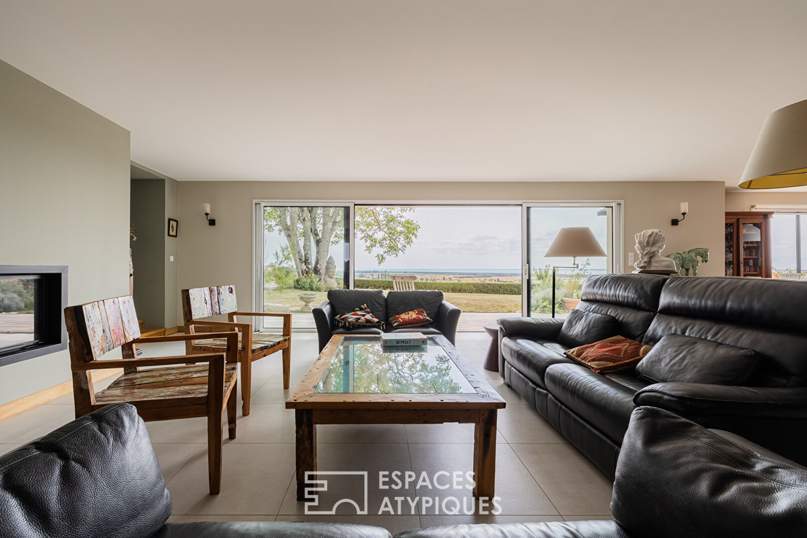 Propriété contemporaine avec vue imprenable