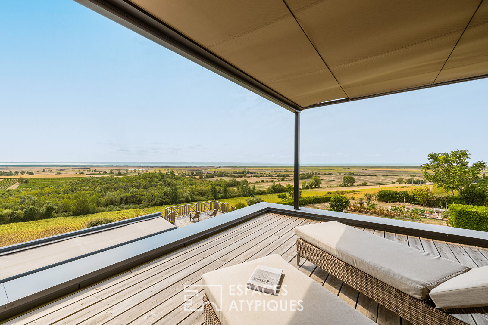 Propriété contemporaine avec vue imprenable