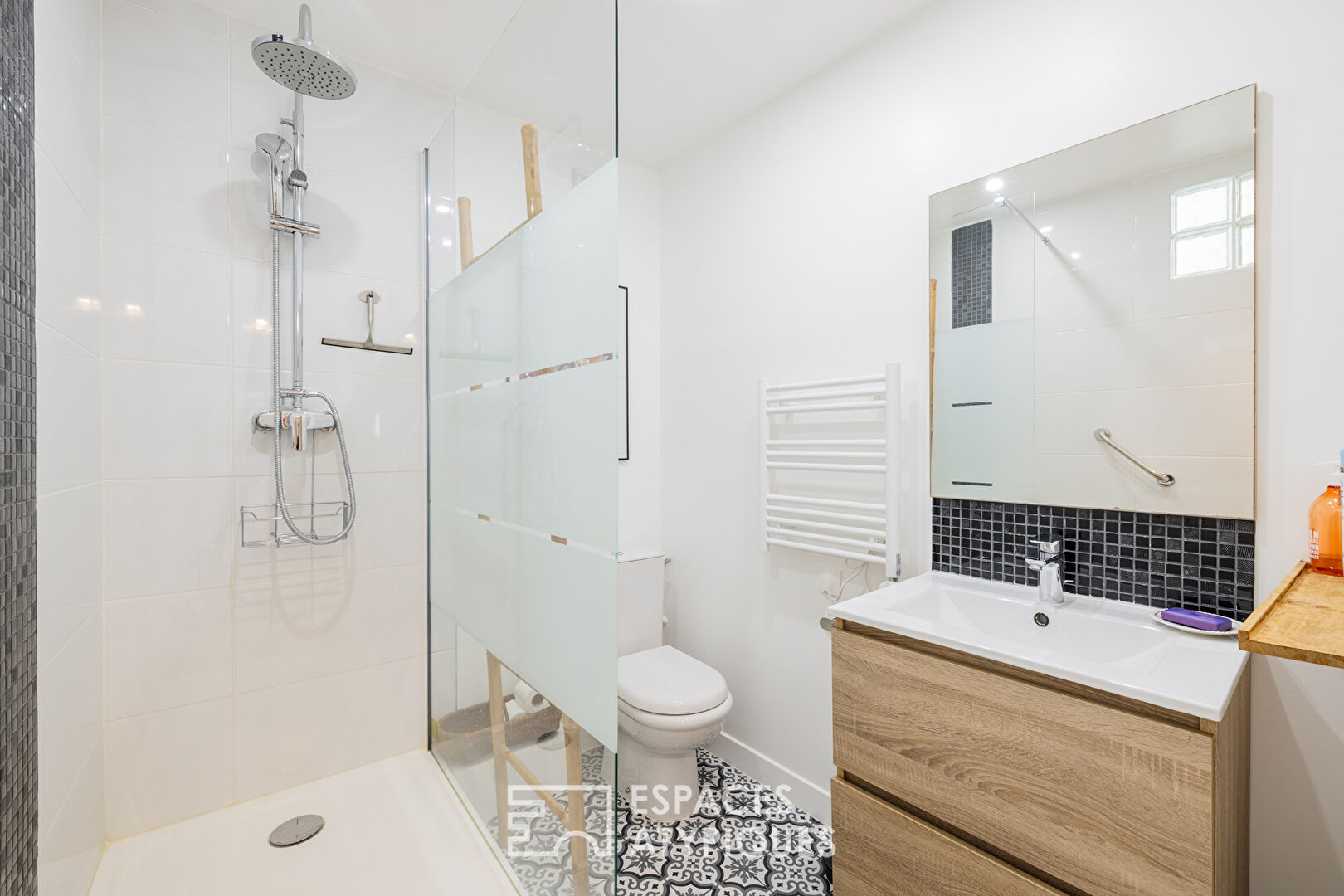 Farmhouse combining calm and authenticity