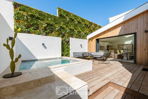 Elegant 1920s seaside resort tastefully renovated