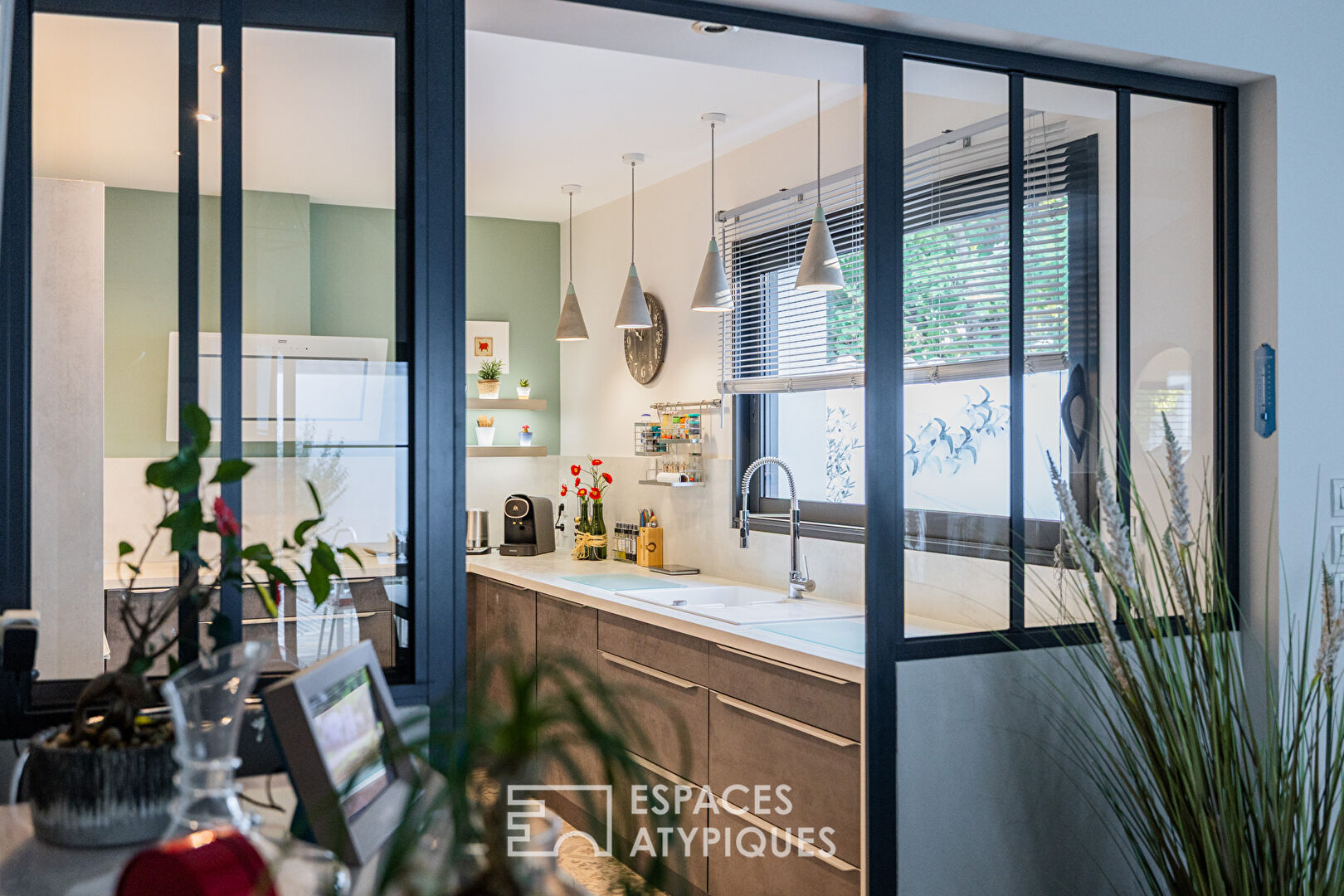 Elégante maison familiale baignée de lumière
