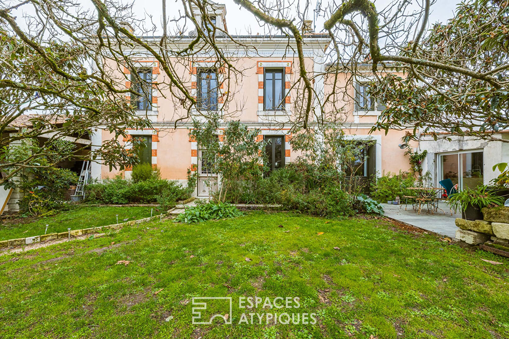 Maison d’antan accueillante et chaleureuse