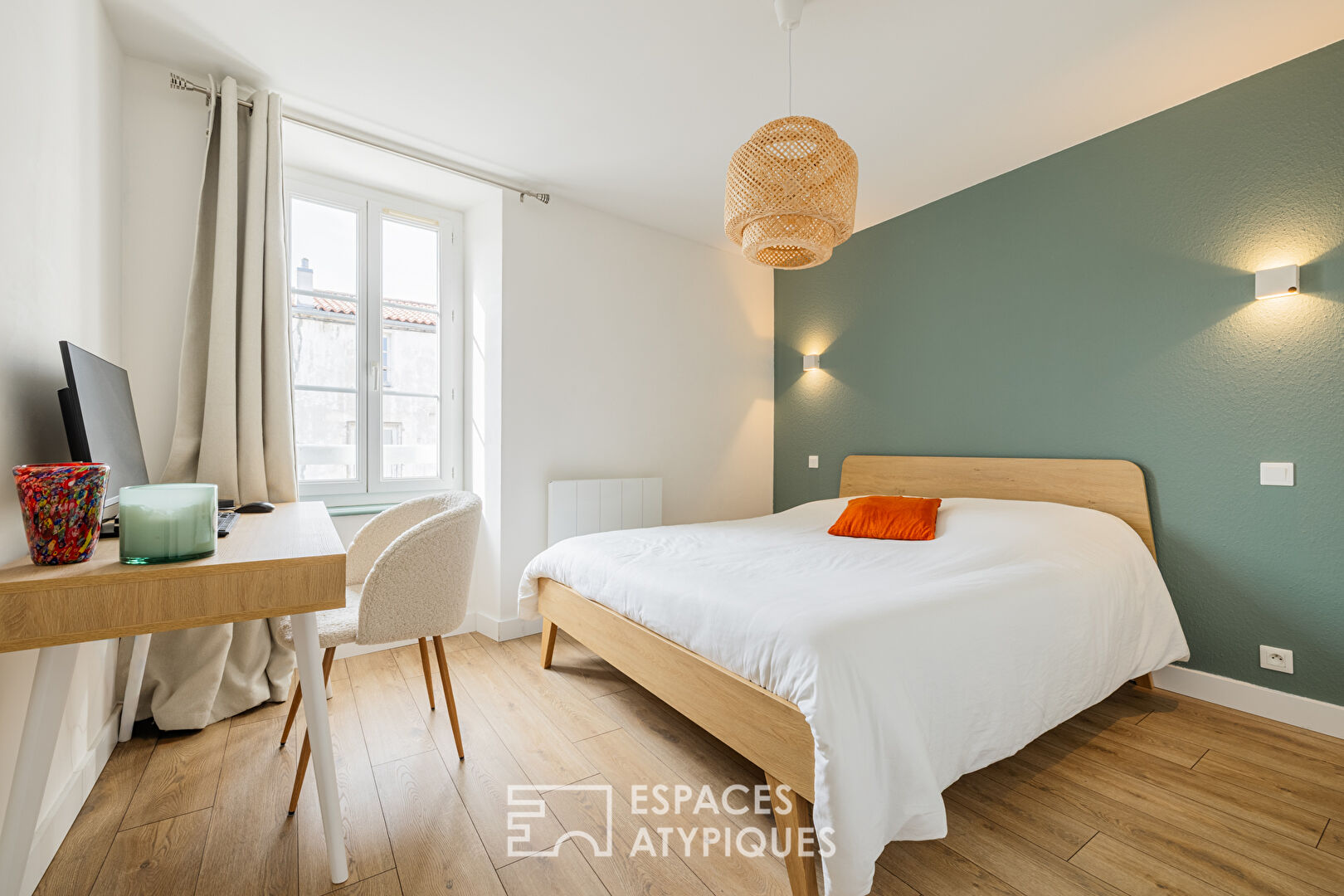 Apartment with terrace and neat finishes close to the market