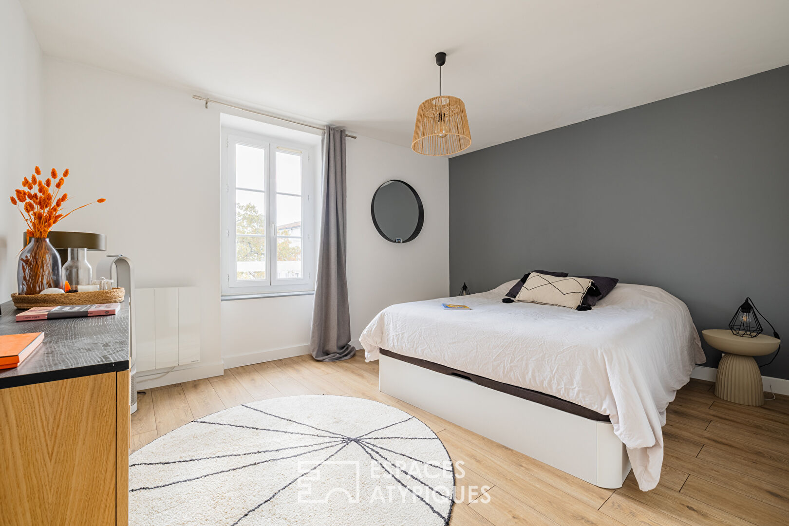 Apartment with terrace and neat finishes close to the market