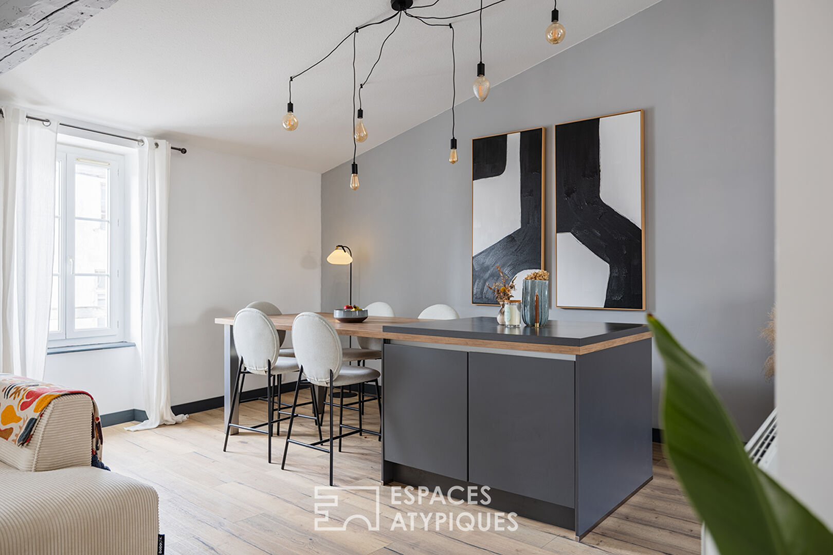 Apartment with terrace and neat finishes close to the market