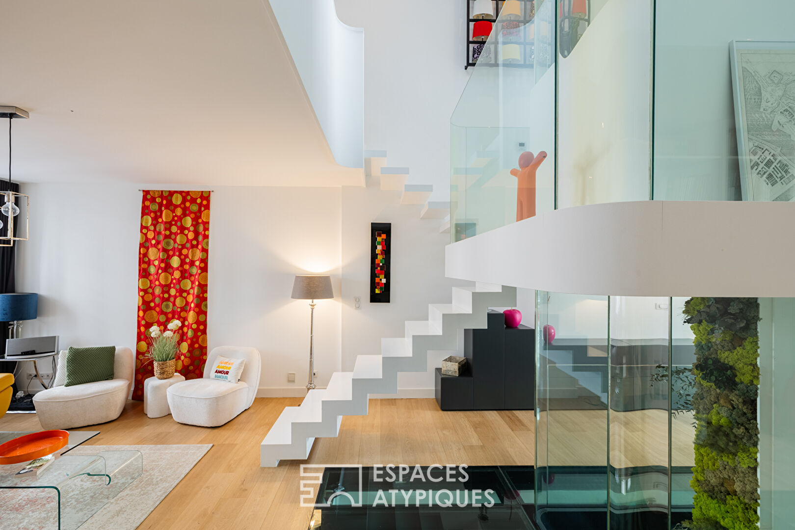 Maison de ville transformée en maison d’architecte dans le coeur historique
