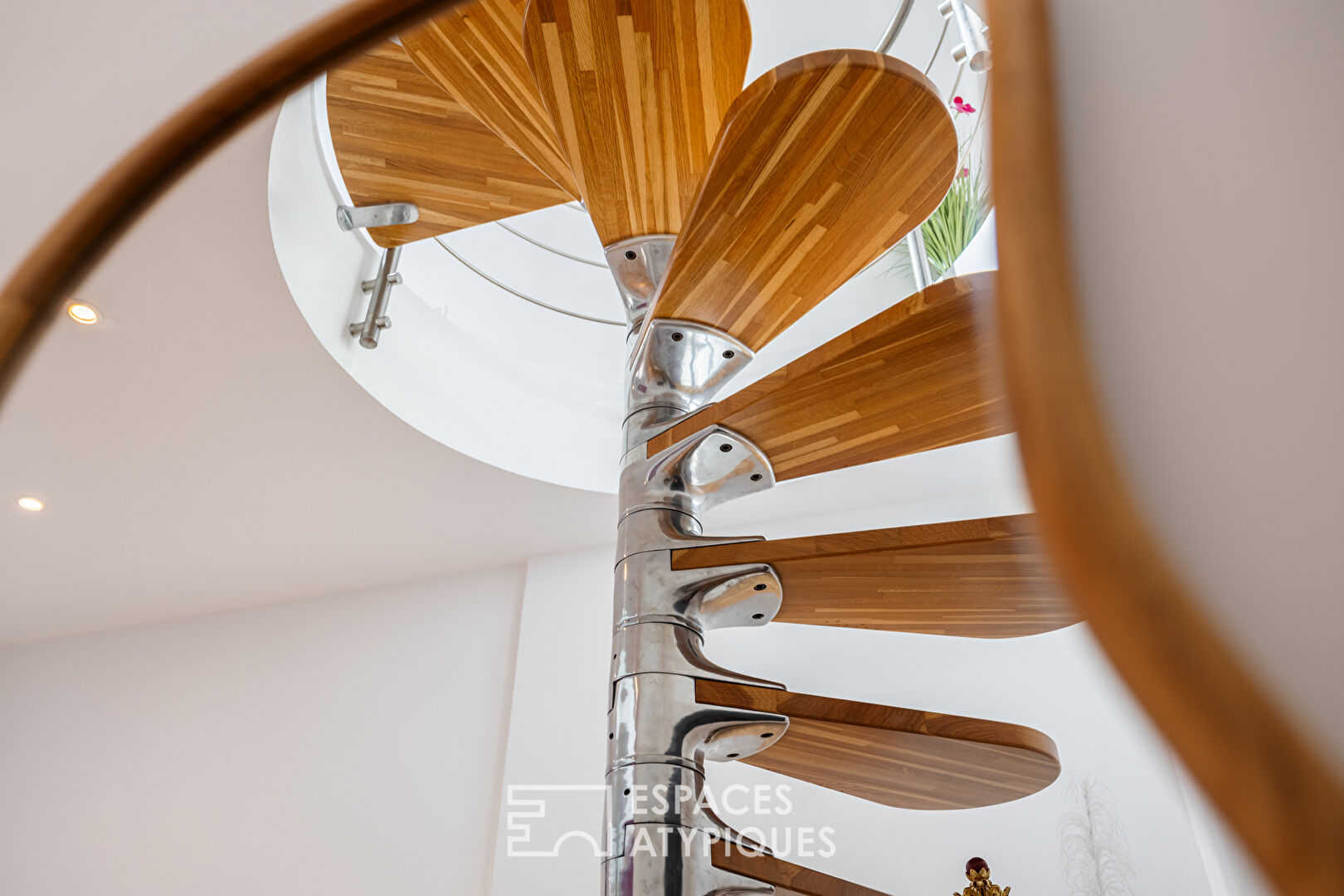 Maison de ville transformée en maison d’architecte dans le coeur historique