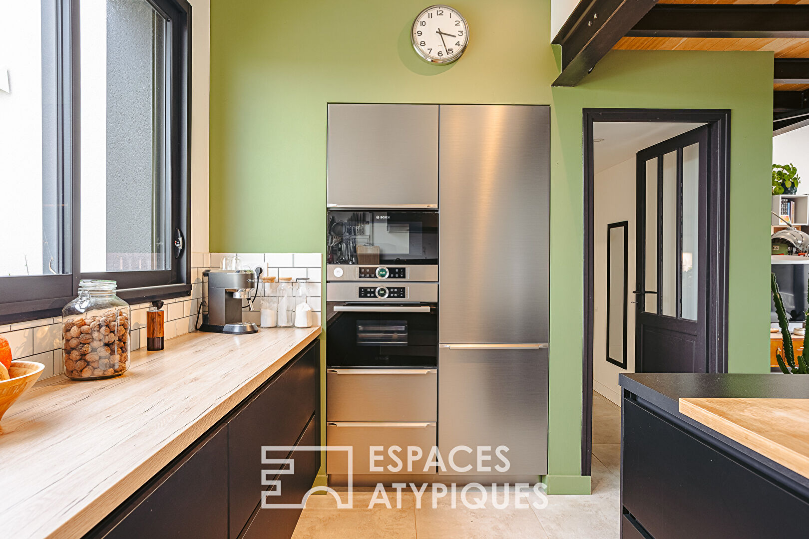 Contemporary house in a quiet location