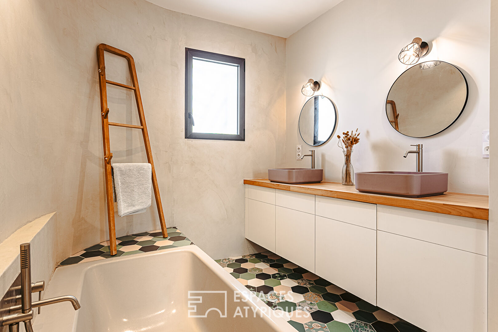 Maison contemporaine soignée aux accents scandinaves